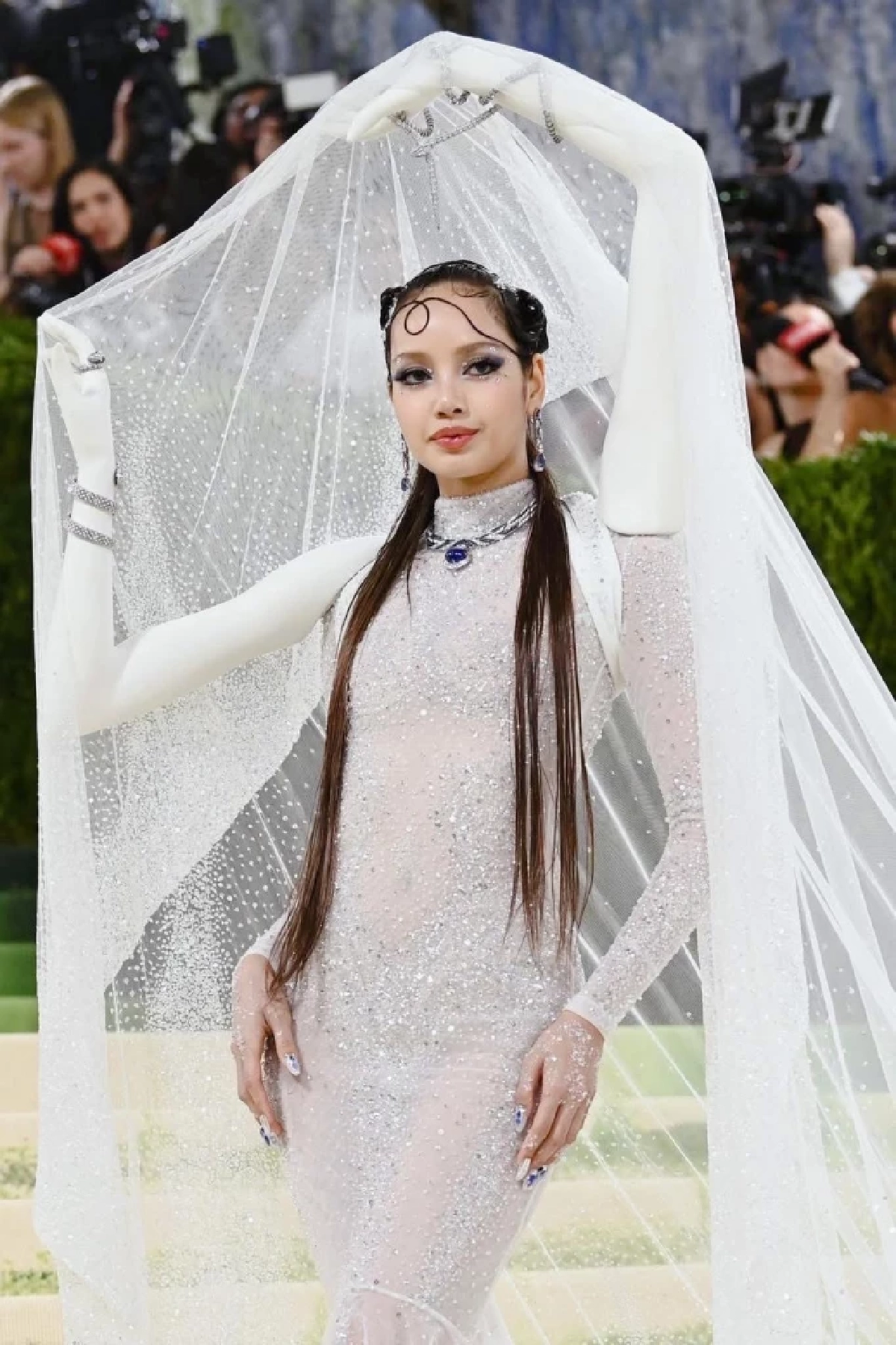 ‘ลิซ่า- ป่าน ณิชาภัทร’ เขย่าพรมแดง Met Gala 2026 ดันไทยแลนด์ขึ้นเทรนด์โลก!