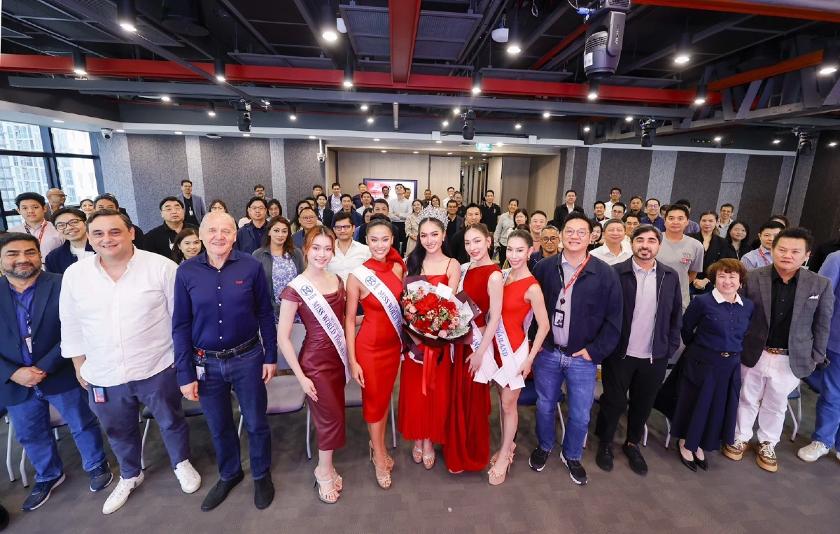 Miss World Thailand 2026 และรองทั้ง 4 เข้าพบคณะผู้บริหารทรู