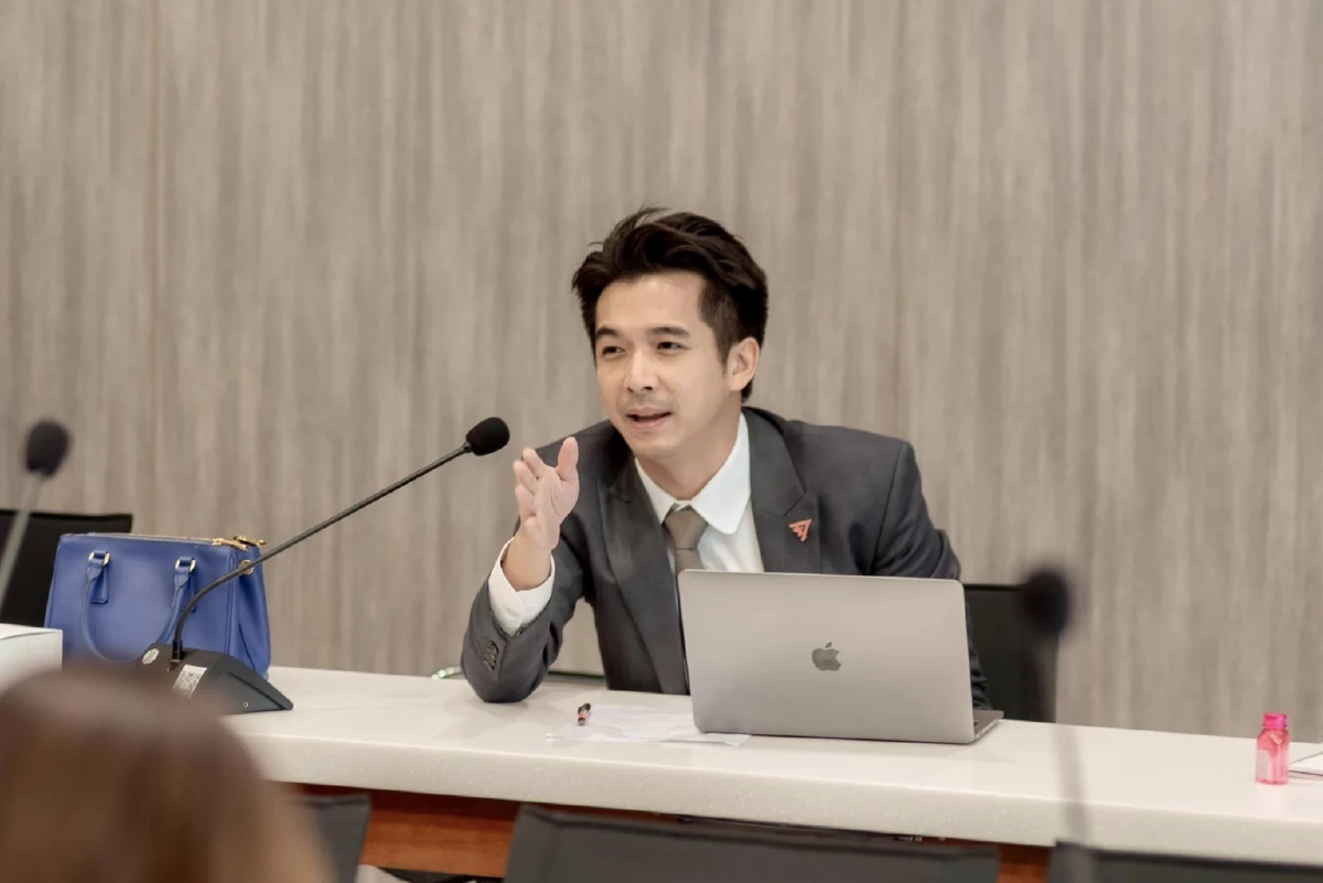 ดีกรีไม่ธรรมดา! เปิดประวัติ ‘สส.ก๊อป ณัฐพล’ ดาราสภาส้มเชียงใหม่