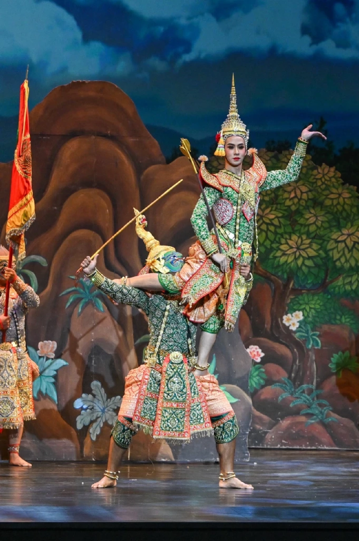 โรงละครแห่งชาติโฉมใหม่ "ซาบีดา" ร่วมชมโขน ทดสอบระบบแสง สี เสียง