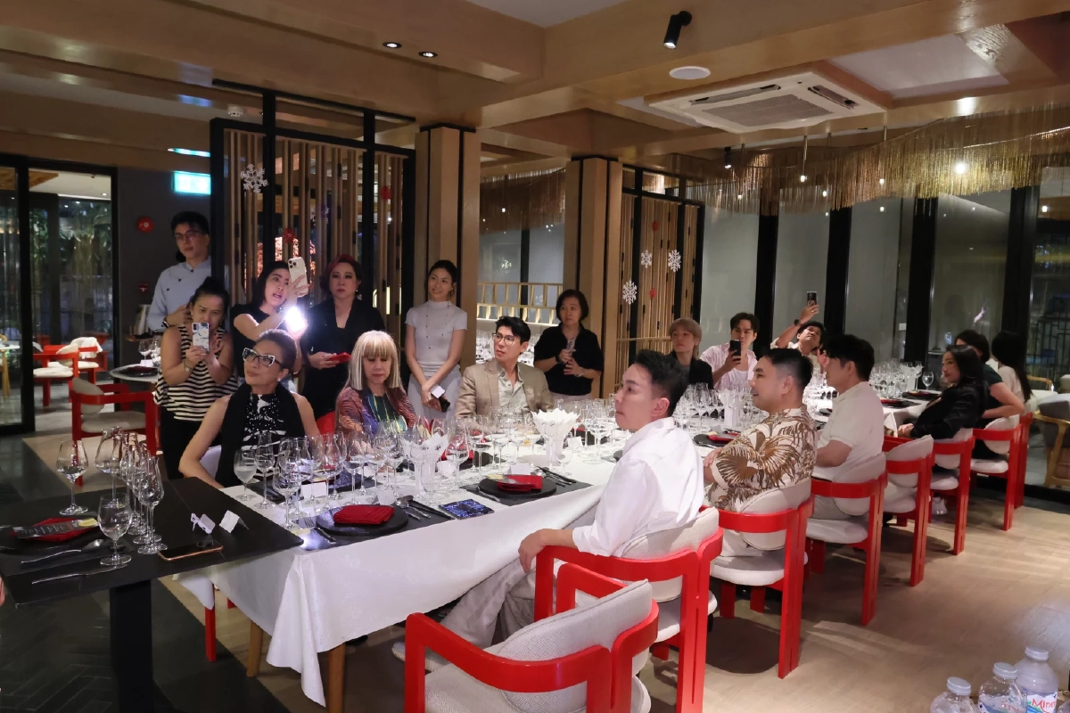 เปิดมิติใหม่ "อาหารเกาหลี" ร้อยเรียง 7 คอร์สสุดประณีต โดยซอมเมอลิเยร์แถวหน้า