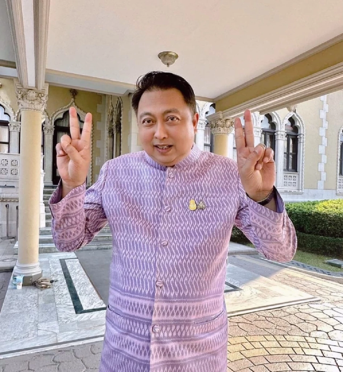 "สุชาติ" แจ้งความเพิ่ม "ไอซ์ รักชนก" ปมโพสต์ด่า "คนถ่อย กิริยาต่ำทราม"