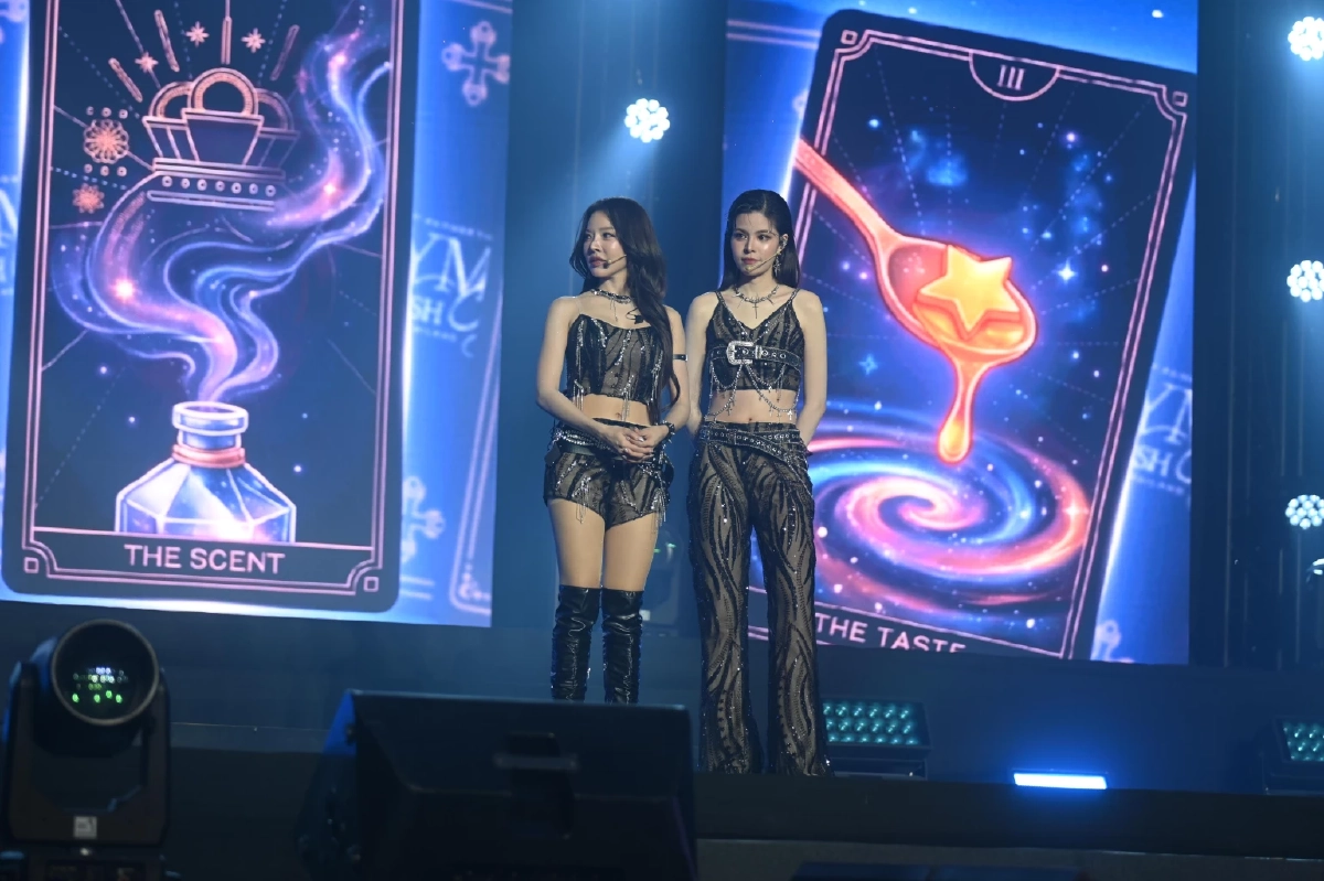 “เฟ-เมษ์” เคมีแรงทะลุดวงดาว! จัดเต็มแฟนมีตครั้งแรกในไทย FC ฟินสนั่นฮอลล์