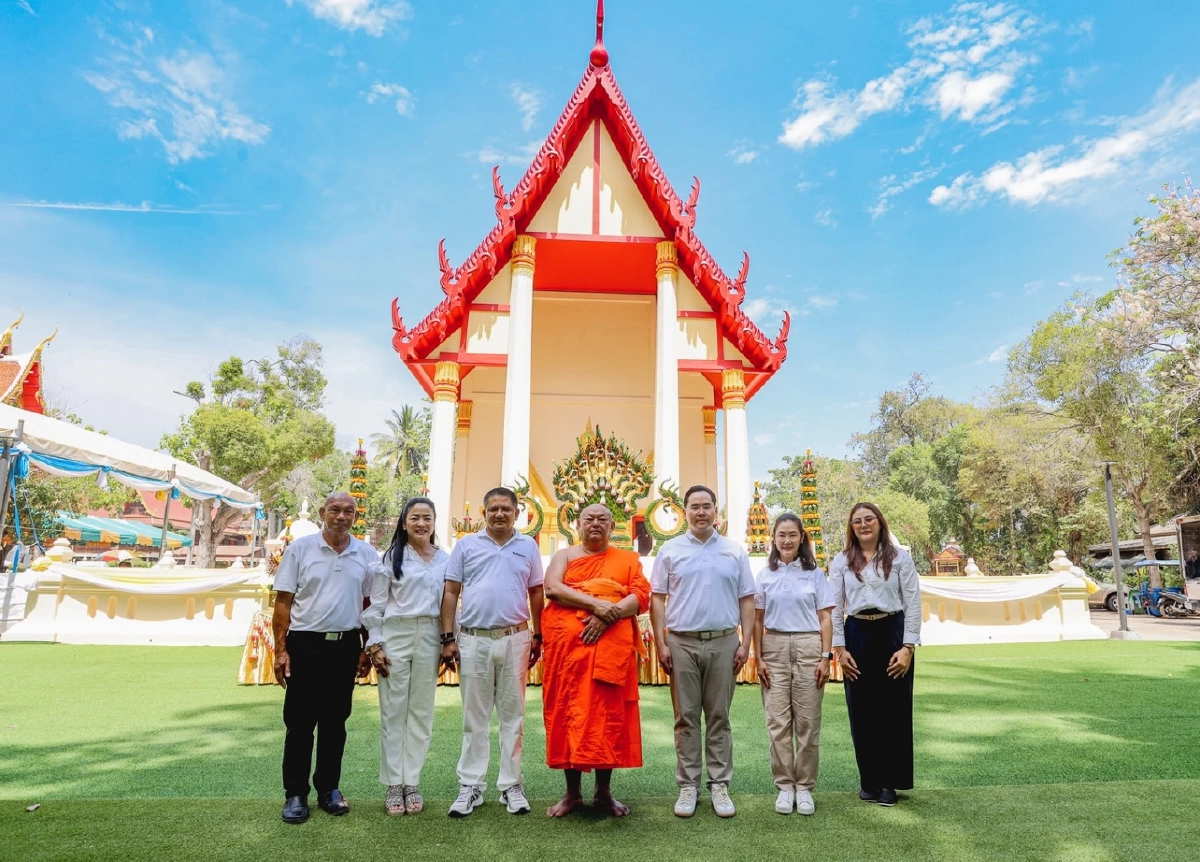 CKPower ร่วมกลุ่ม ช.การช่าง ยกฉัตรเหนือพระประธานอุโบสถเก่าแก่