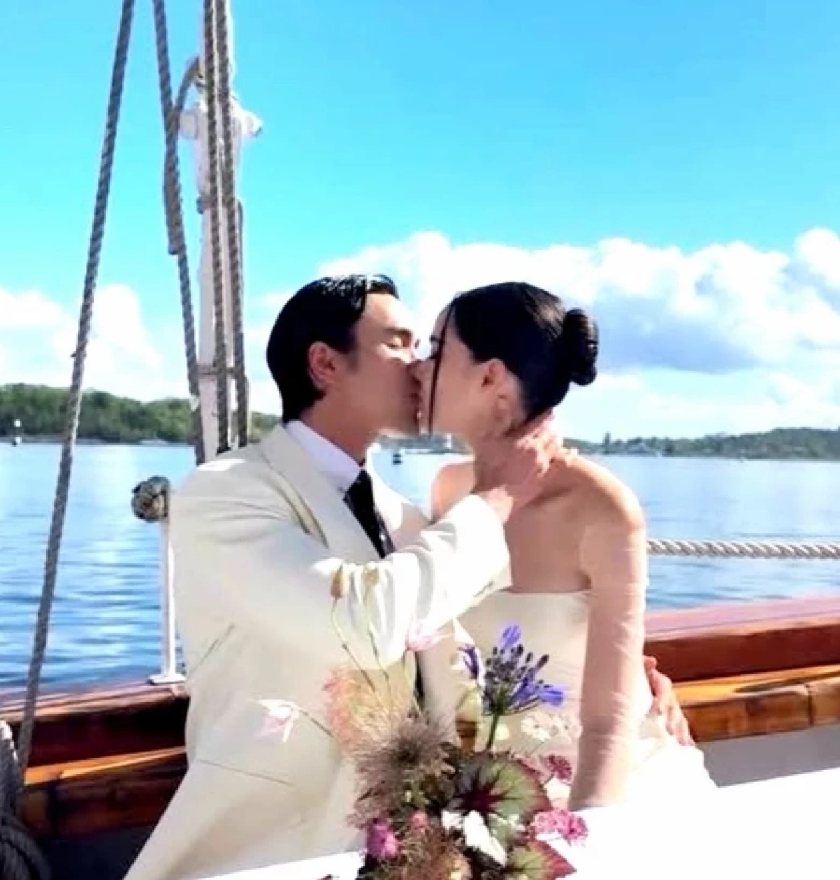สวยหล่อทั้งคู่! งานแต่ง "ณเดชน์ - ญาญ่า" ที่นอร์เวย์ เต้นเปิดตัวน่ารักมากๆ