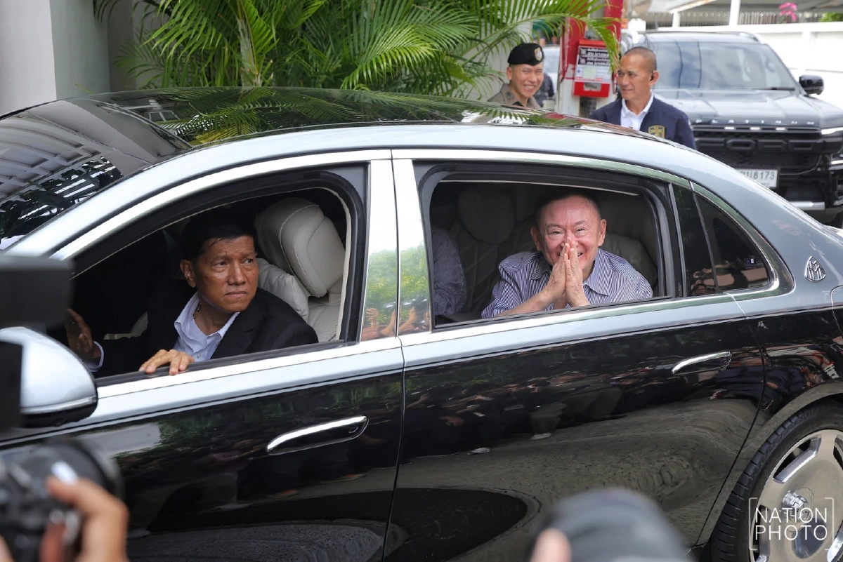 ส่องรถหรูรับ ‘ทักษิณ’ พ้นคุก ทะเบียนสายมู ความหมายจึ้งเลขนี้มีเฮง!