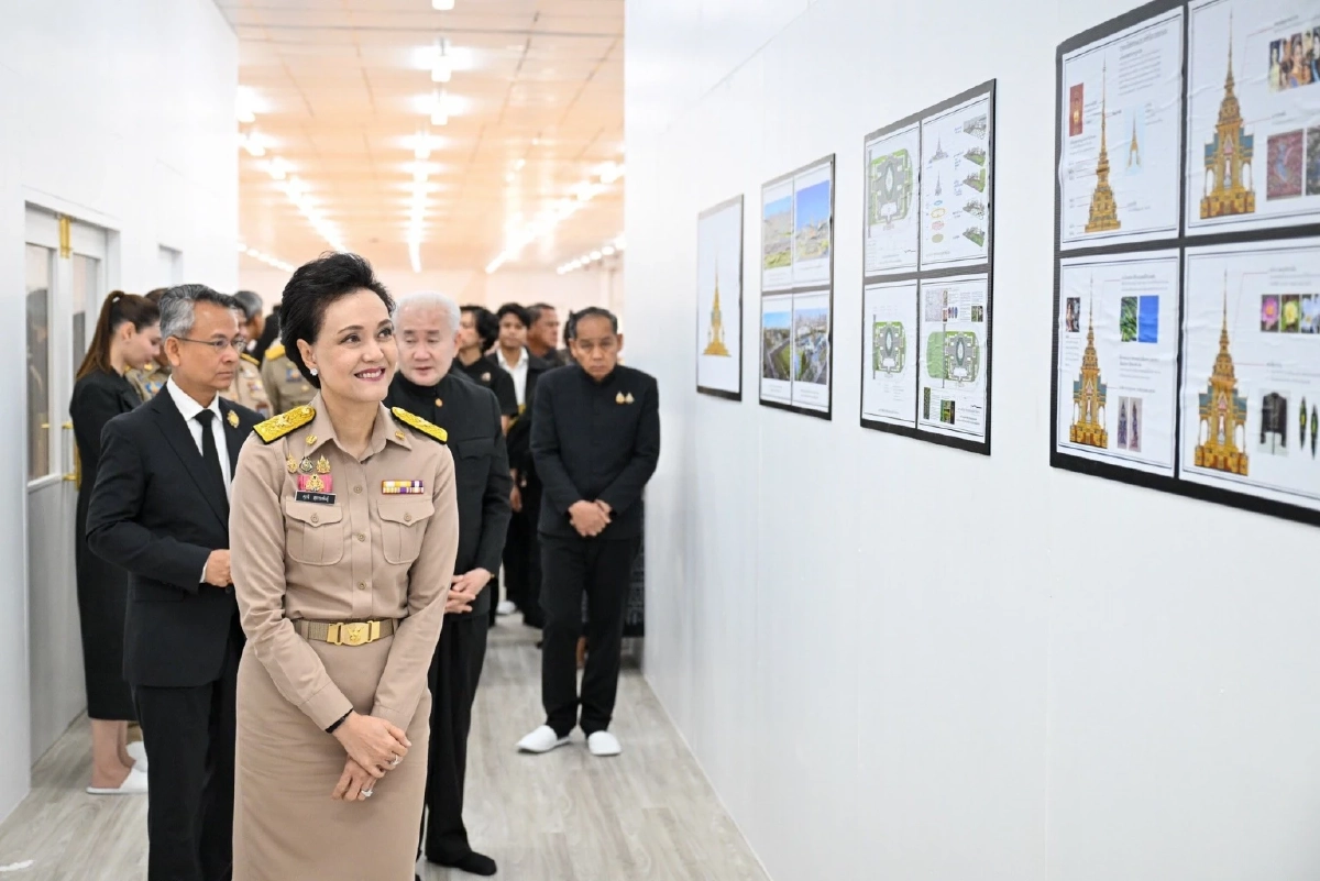 'รองนายกฯ' ลงพื้นที่สนามหลวง ติดตามความคืบหน้าสร้างพระเมรุมาศฯ