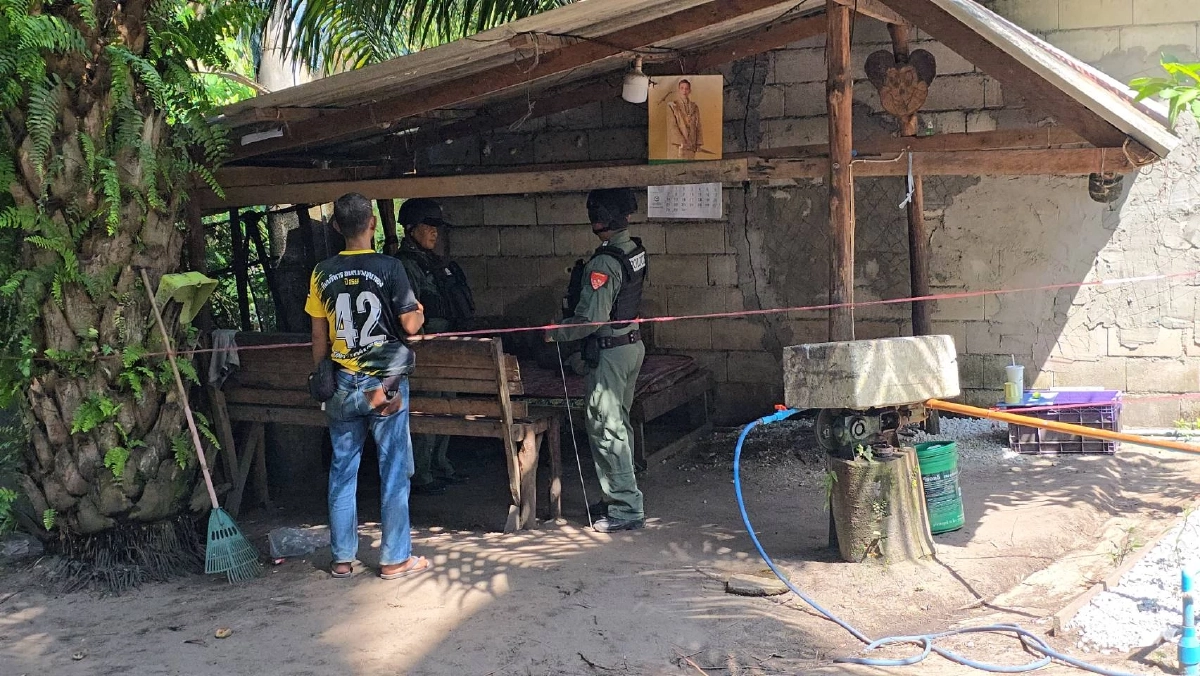 ซุ่มยิงบ้าน อส.ตากใบ กระสุนเจาะผนังเฉียดหัว เผยพ่อเคยถูกปืนสงครามถล่มดับปี 51