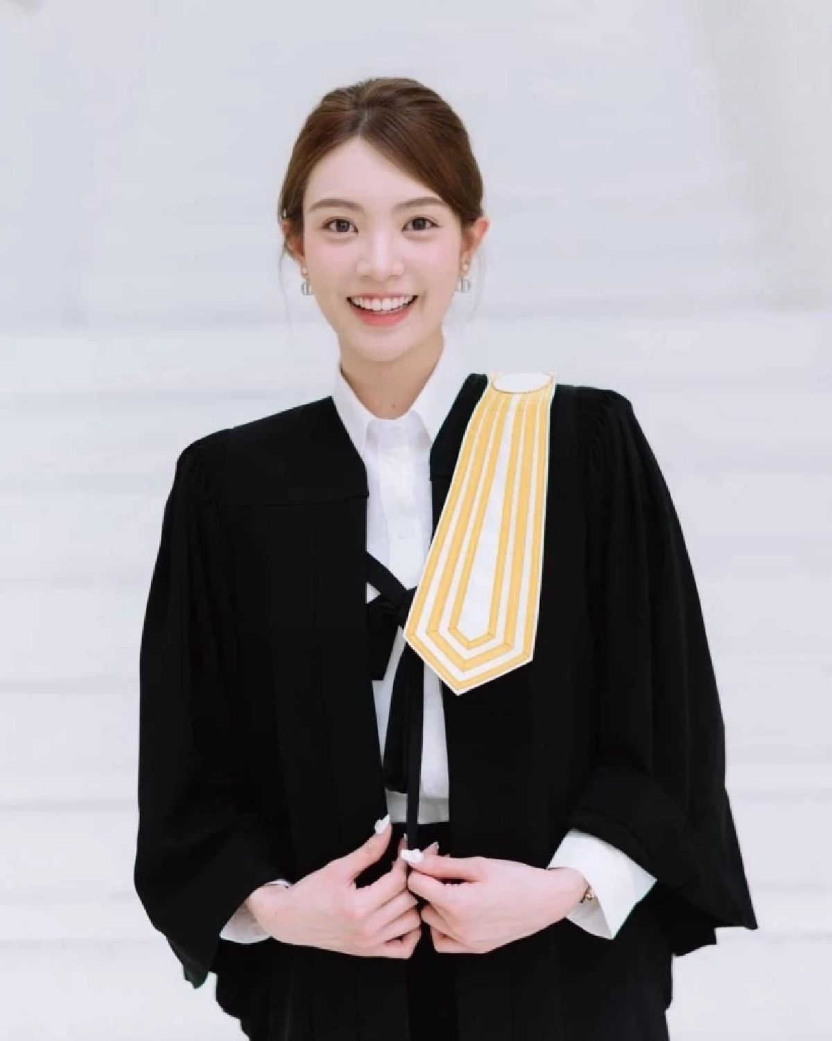เปิดวาร์ป "ทนายบุญ นภัทร" สาวสวยโปรไฟล์ปัง ร่วมงานช่อง 3 ถูกจับตาฮือฮา