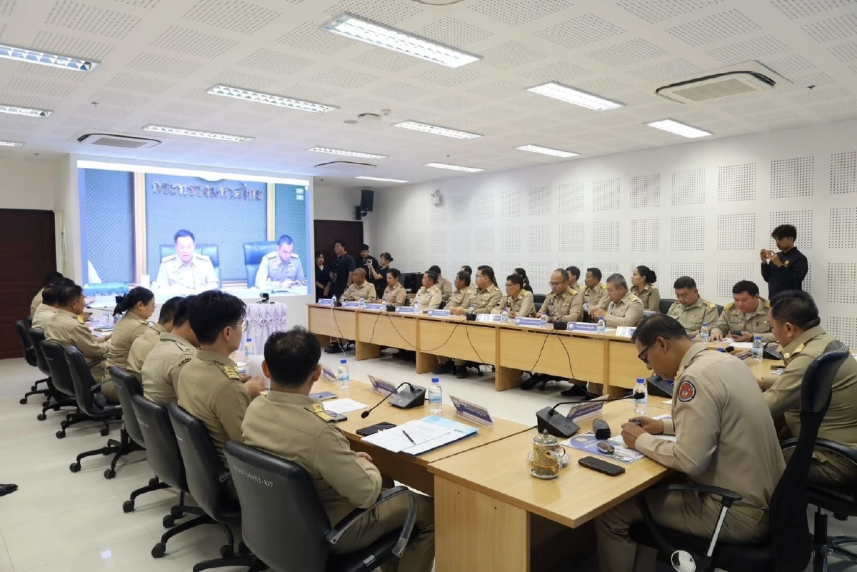 ส่องบรรยากาศ ห้องประชุม "ผู้ว่าฯ ภูเก็ต-รองผู้ว่าฯ" มาครบ รับมอบนโยบายนายกฯ