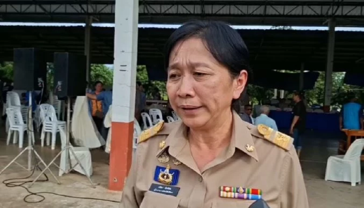 หดหู่! นักเรียน 41 ชีวิต ไร้ห้องเรียน ครูต้องอาศัยล้งมะม่วง ทำการสอน