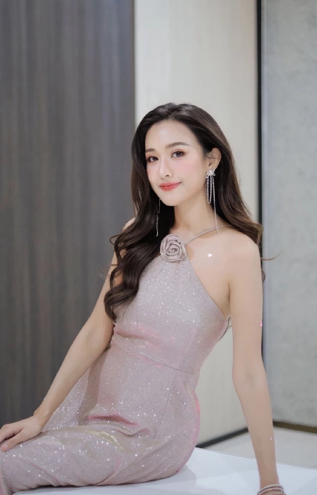 เปิดประวัติรู้จัก ‘ผู้กองซาย ภิสา’ ทายาทลิเกดัง โปรไฟล์ไม่ธรรมดา
