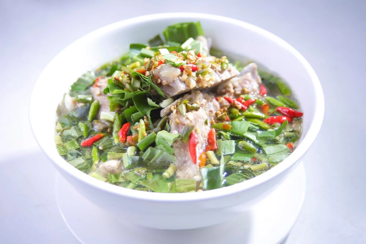 ชวนไปกิน “เตี๋ยวในสวน”  ก๋วยเตี๋ยวเมืองตาก สูตรลับบ้านจอมพลถนอม
