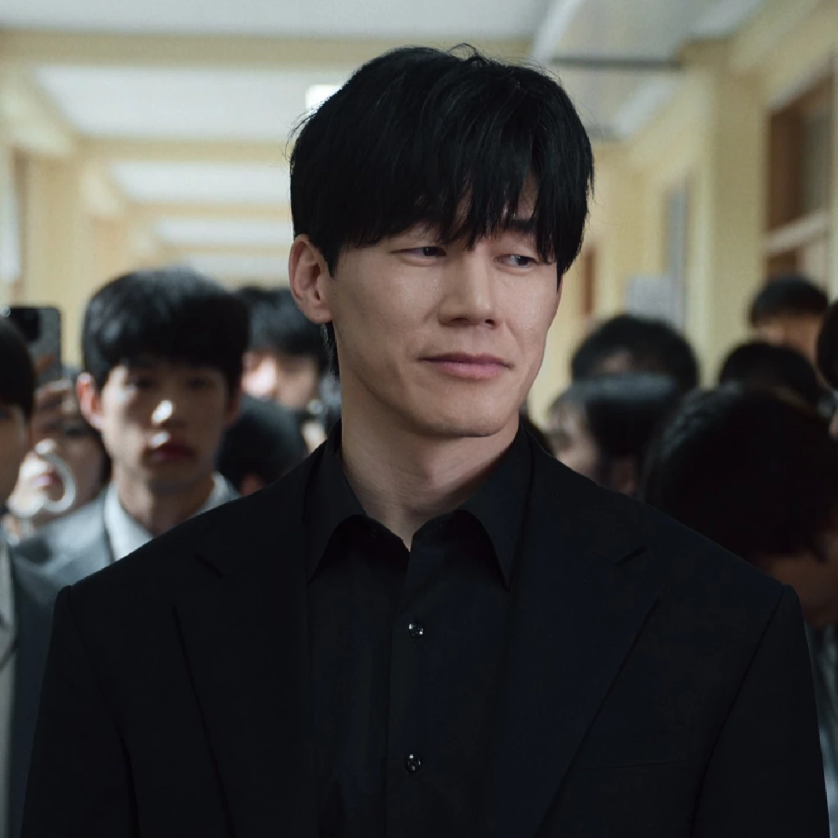 เปิดวาร์ป "คิมมูยอล" เจ้าหน้าที่สุดเดือดใน "Teach You a Lesson" ที่ทำแฟนซีรีส์ใจละลาย