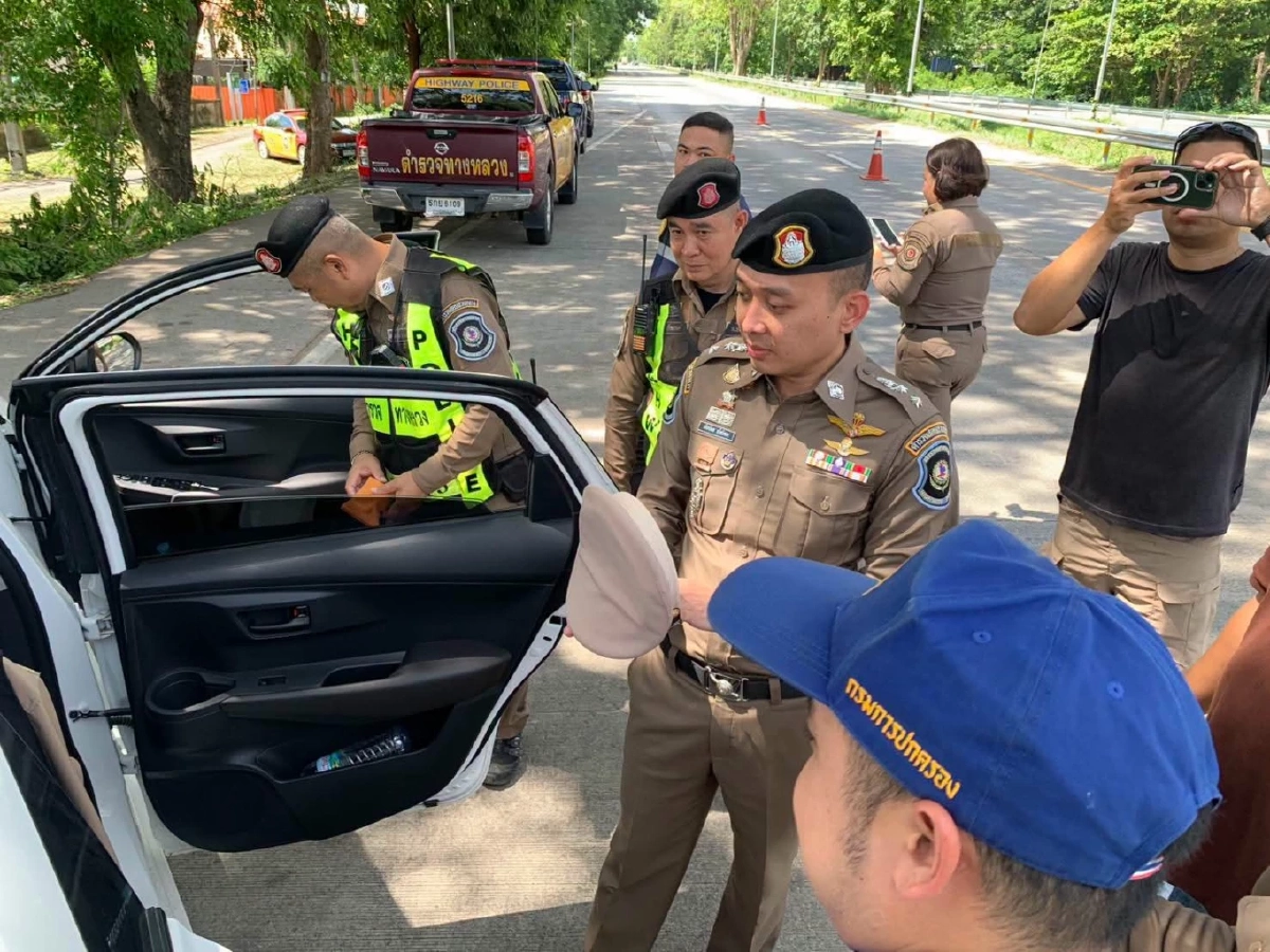 จับหนุ่มวัย 21 แอบอ้างเป็นปลัดอำเภอ ช่วยเลื่อนตำแหน่ง-ฝากงานราชการได้