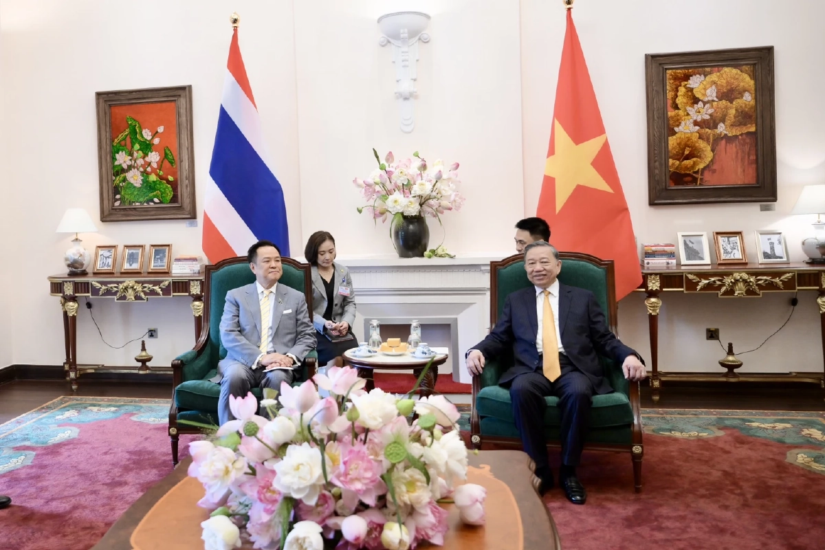 โฆษกรัฐบาล ตอบ สาเหตุ "อนุทิน" จับมือ "ฮุน มาเนต" ยืนยันไม่มีดีลลับ
