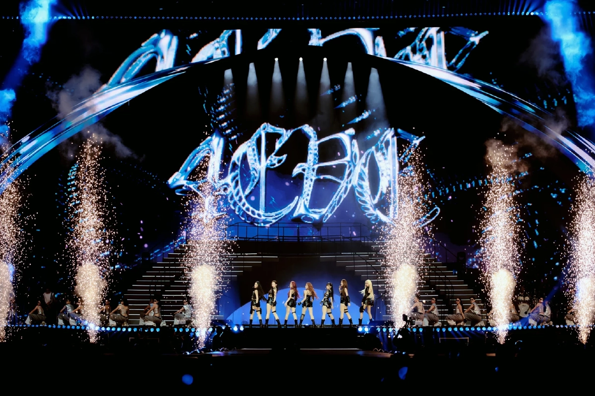 สมศักดิ์ศรี เกิร์ลกรุ๊ปแห่งยุค! พาส่องความสำเร็จ “4EVE UNCHAINED CONCERT”