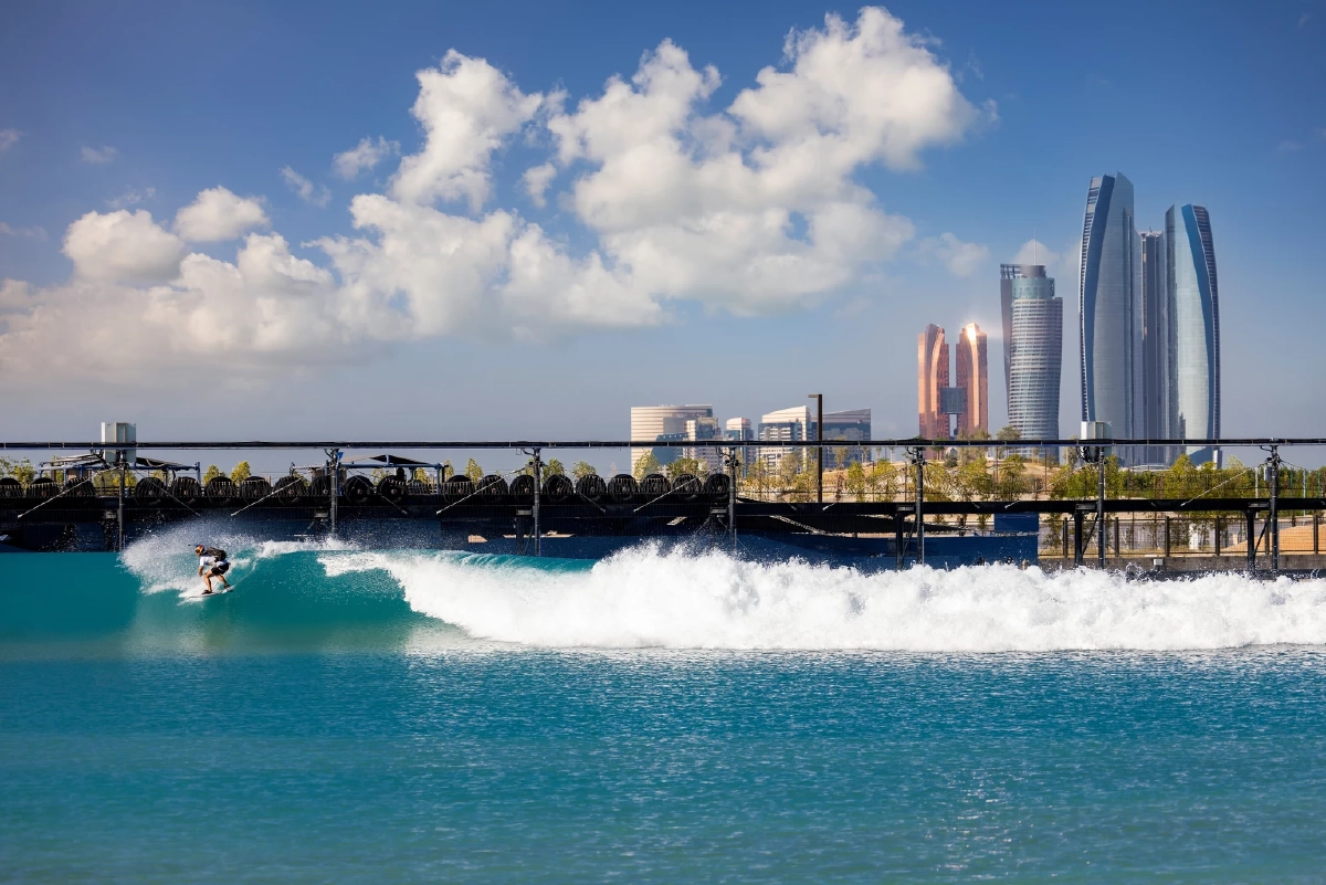 ลือหึ่ง! UAE แอบโอนเงินคืน อิหร่าน แลกดีลหยุดถล่มประเทศ ?