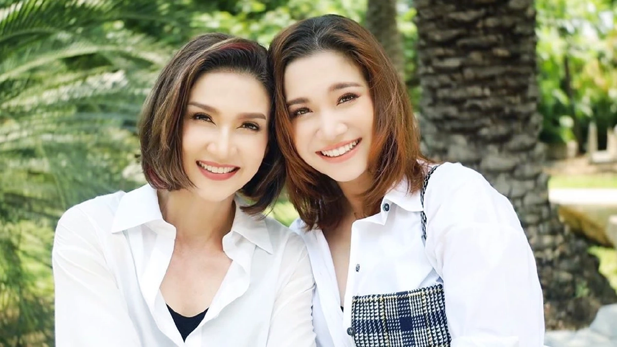 "นนนี่ นนลนีย์" คลอดลูกสาวคนแรก "น้องไอย์"  หน้าถอดแบบ "แอน สิเรียม" มาเป๊ะ