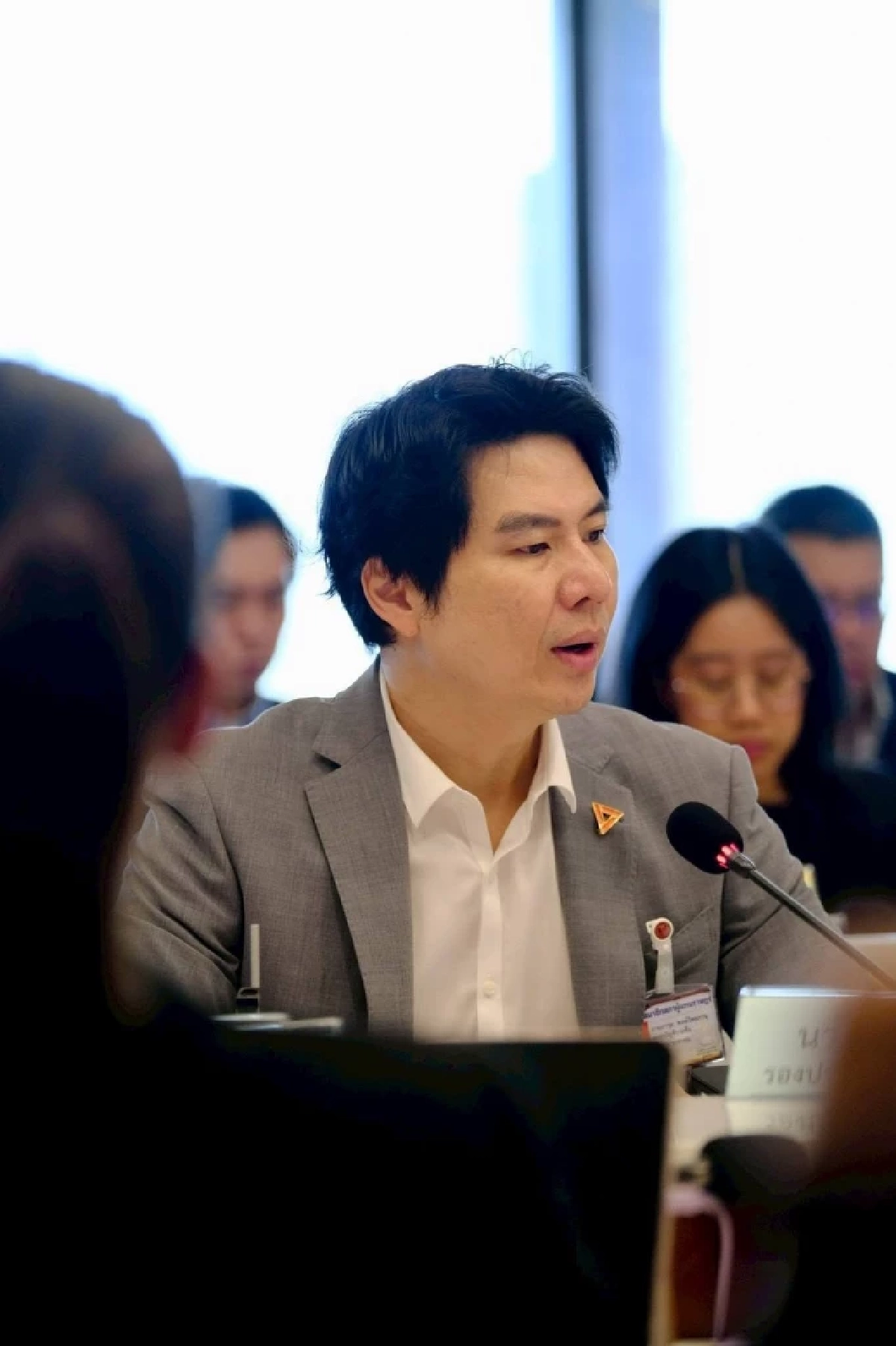 'ภาวุธ' ยันคลิปว่อนเน็ตไม่ใช่โฆษณาชวนเชื่อ แค่แชร์ประสบการณ์