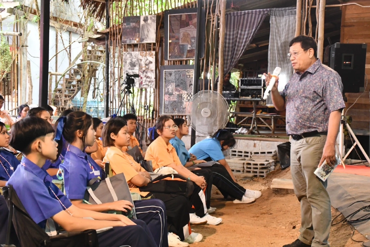 รำลึก “20 ปี นักเขียนซีไรต์ กนกพงศ์ สงสมพันธุ์” วรรณกรรมเชื่อมสัมพันธ์