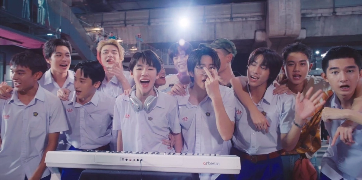 สยามแตก! "Make It Right 2026" ยกกองบุกกลางเมือง สปอยเพลงประกอบซีรีส์