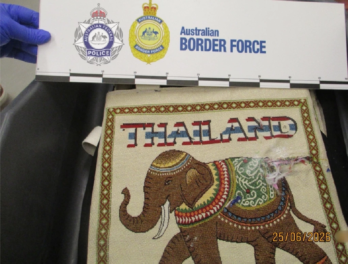 สร้างเรื่อง! แอร์สาวไทย ลอบขน 'เฮโรอีน' เข้า เมลเบิร์น ประเทศออสเตรเลีย