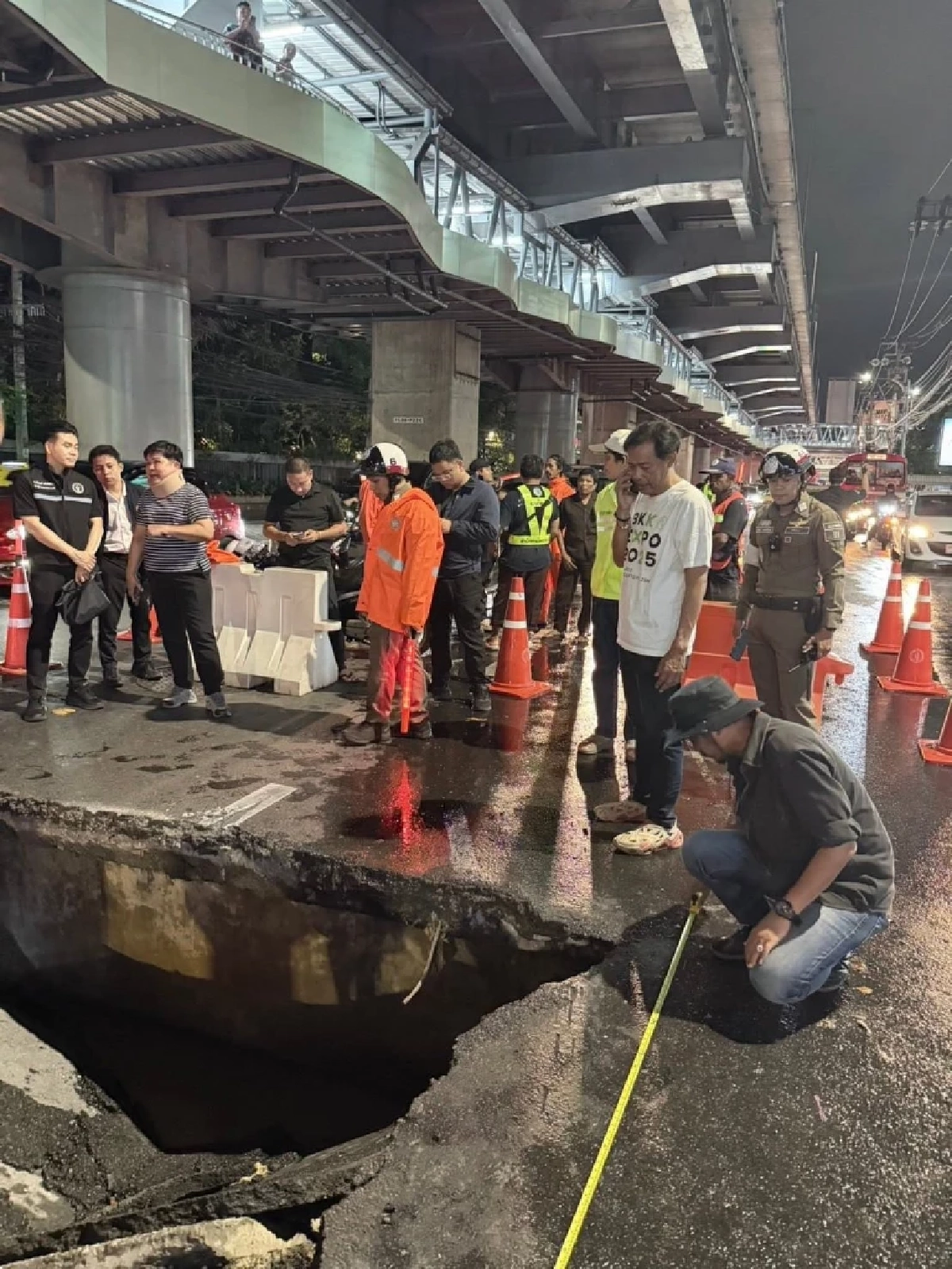 อัปเดต "ถนนลาดพร้าว" ทรุดตัว ซ่อมเสร็จแล้ว เปิดการจราจรเช้านี้