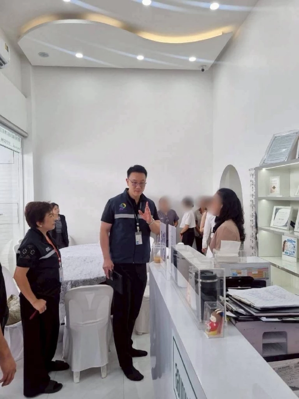 ​สั่งปิดคลินิก ใช้ยาเถื่อนลดน้ำหนัก ทำคนไข้อ้วกแตกเข้า รพ.