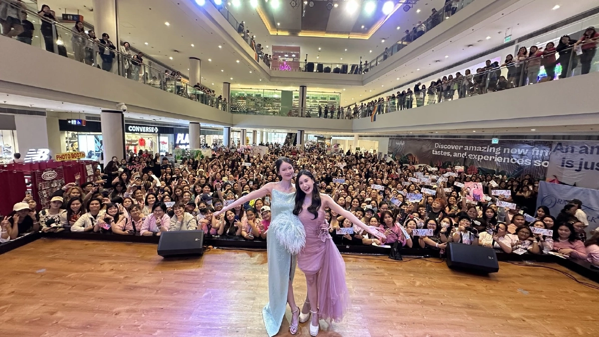 'ออม-โฟค' บุกฟิลิปปินส์ครั้งแรก กระแสฟีเวอร์แรงเกินต้าน ห้างแทบแตก!