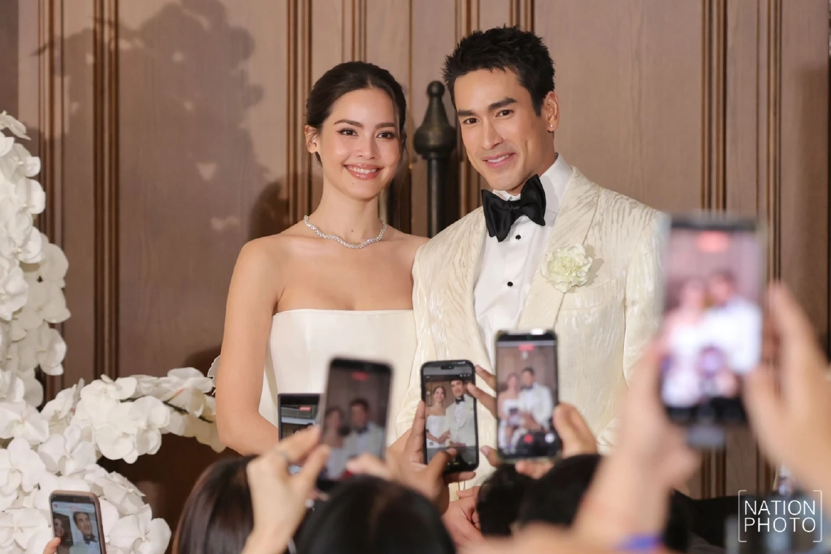สุดชื่นมื่น ฉลองมงคลสมรส "ณเดชน์ - ญาญ่า" สวยหล่อยิ่งกว่าเทพนิยาย