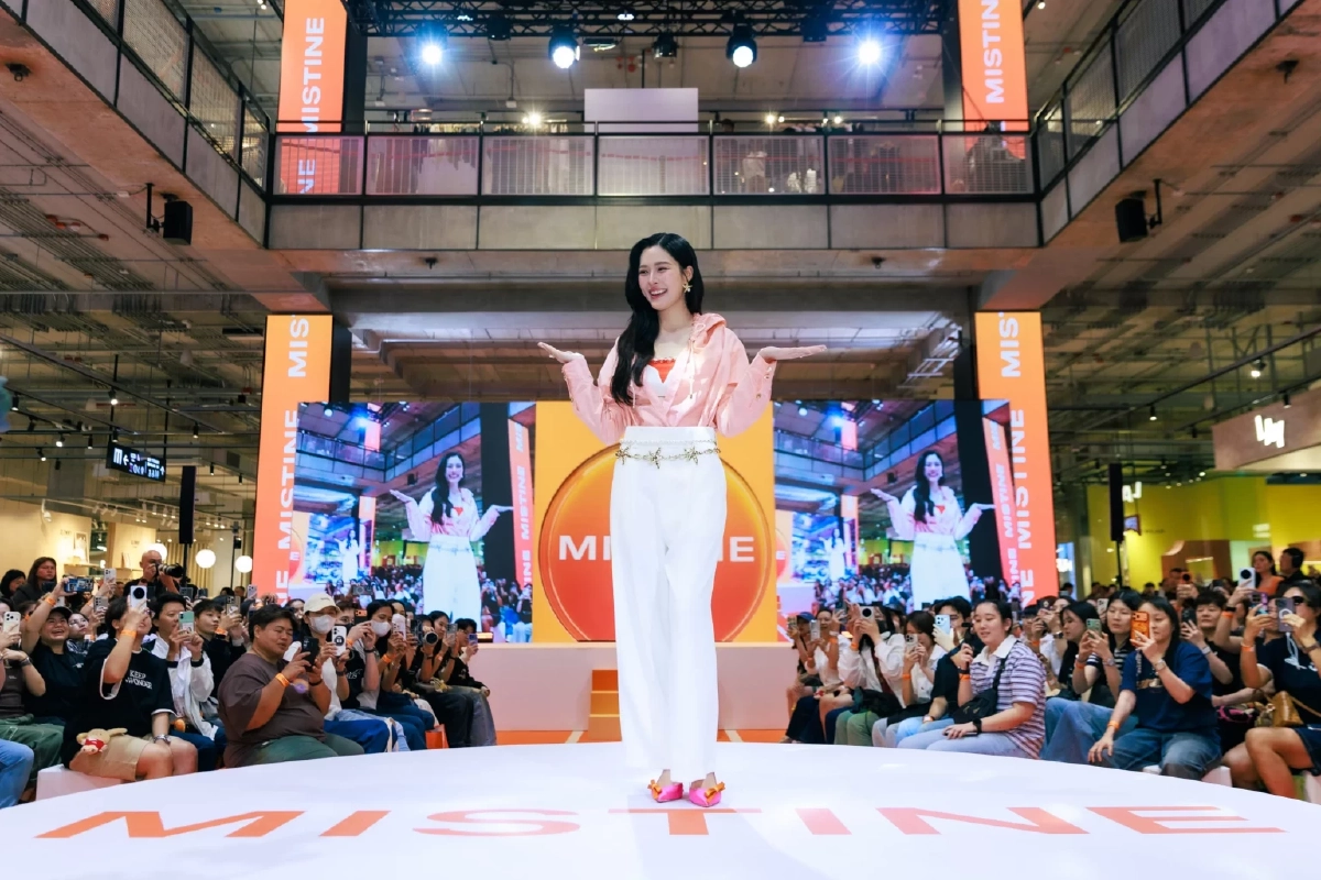 มิสทิน เปิดตัว “หลิงหลิง คอง” พรีเซนเตอร์คนใหม่ พร้อม แป้งรุ่นใหม่