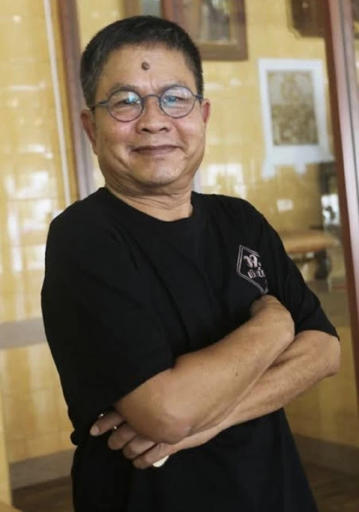 อัปเดตอาการป่วย  'เด๋อ ดอกสะเดา'  ใจสู้! ลุกเดินทำกายภาพ