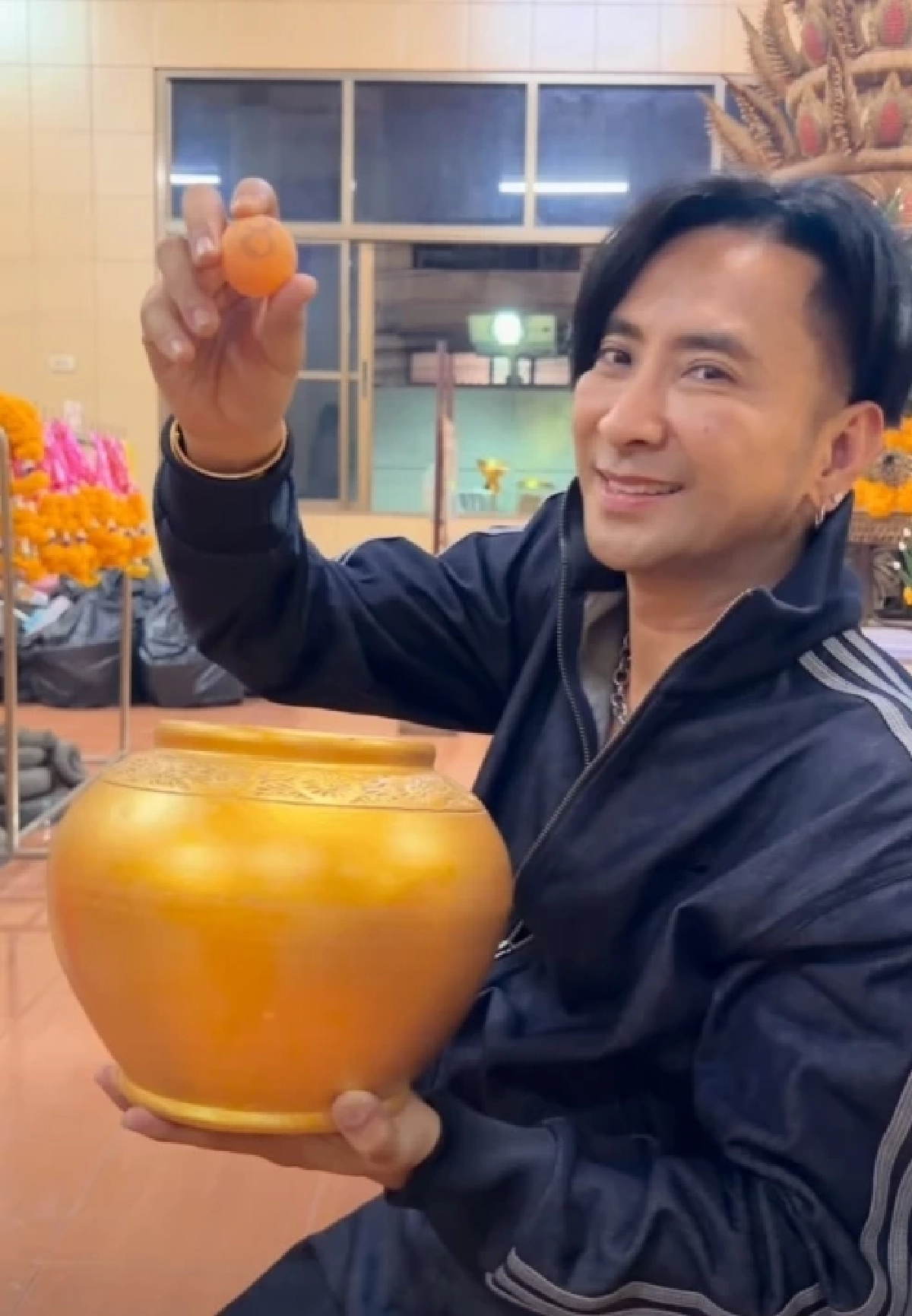 สาธุ! เลขเด็ดงวดนี้ 16/7/69 เลขปิงปอง ศาลเจ้าแม่งูจงอาง "บอล เชิญยิ้ม" ล้วงไห
