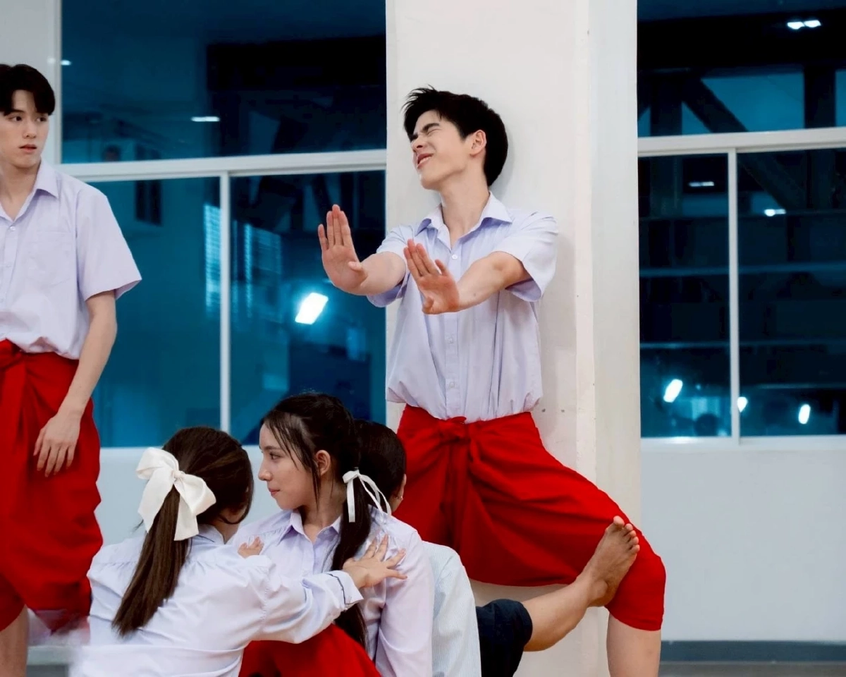 เรื่องย่อ 'CLASS CRUSH CRISIS' เพื่อนสนิทระวังคิดไม่ซื่อ