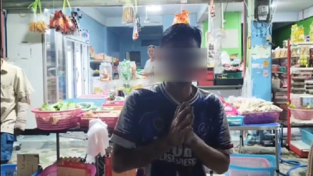 หนุ่มพม่ากร่างกระชากเสื้อ จนท.ไทย ฉุนเมียโดนรวบ. สุดท้ายหงอเดินยกมือไหว้