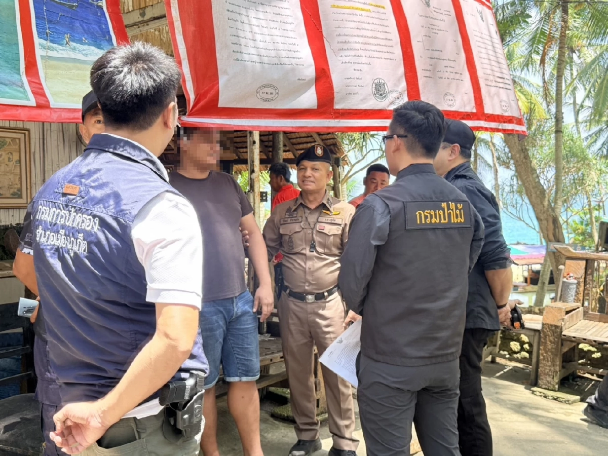 รมว.ทส. ยกอุทธรณ์กลุ่มทุนรุกป่าหาดนุ้ยภูเก็ต ขีดเส้นตายรื้อ 39 สิ่งปลูกสร้างคืนผืนป่า