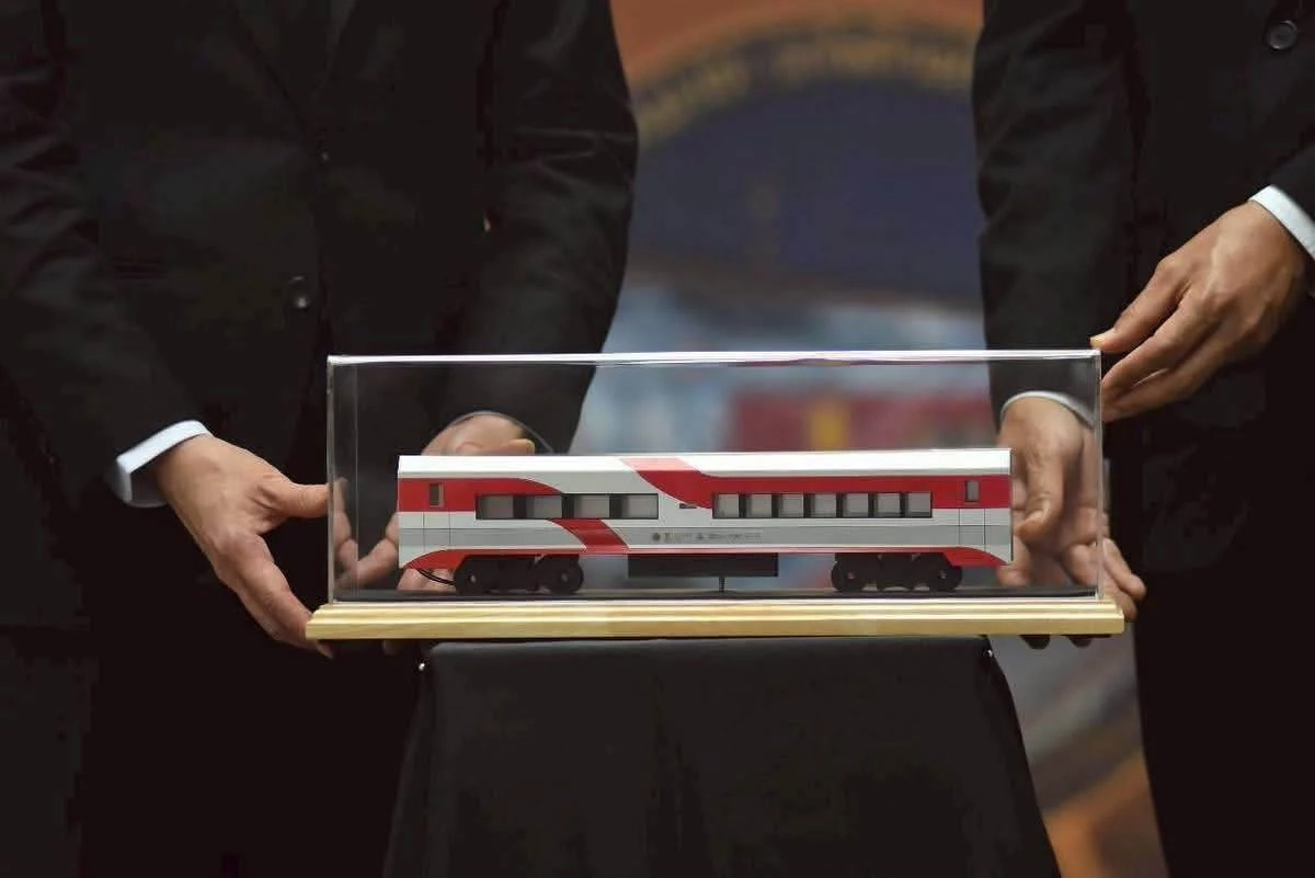 ยศชนัน เปิดตัว "รถไฟไทยทำ" เผย ต้นทุนต่ำกว่าการนำเข้าถึง 30%