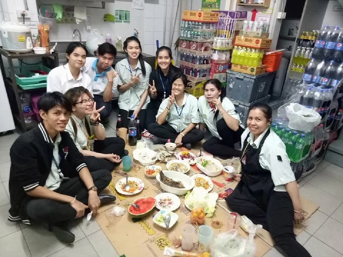 เปิดเรื่องราว...จากพนักงานสู่เจ้าของร้านเซเว่น ในวัย 23 ปี
