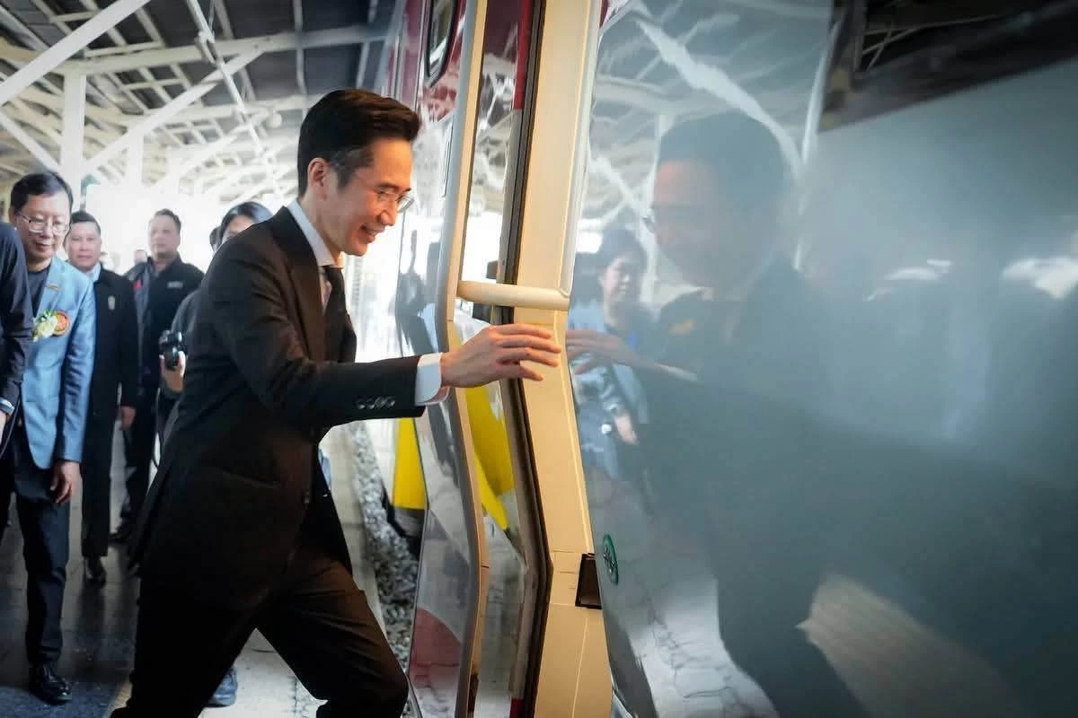 ยศชนัน เปิดตัว "รถไฟไทยทำ" เผย ต้นทุนต่ำกว่าการนำเข้าถึง 30%