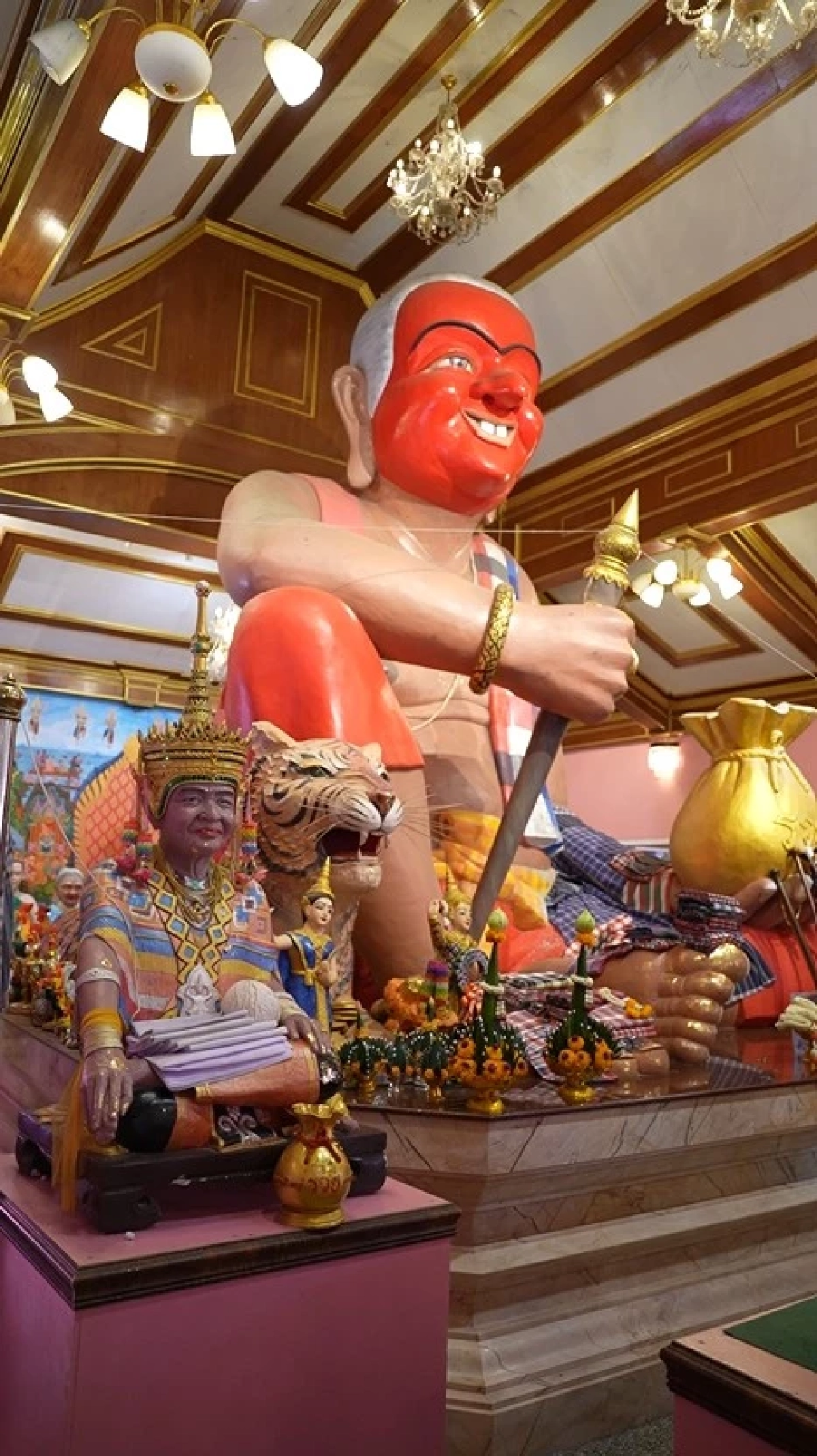 เลขเด็ดไหมงคล "ตาพรานบุญ"  วัดยางใหญ่ คอหวยแห่จับตางวดนี้