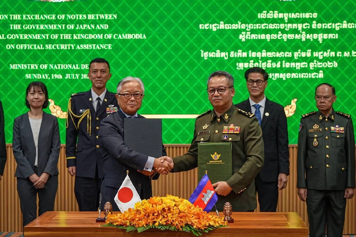 รัฐบาลญี่ปุ่น! มอบยุทโธปกรณ์ - เรือตรวจการณ์ มูลค่า 500 ล้านเยนให้ "เขมร"