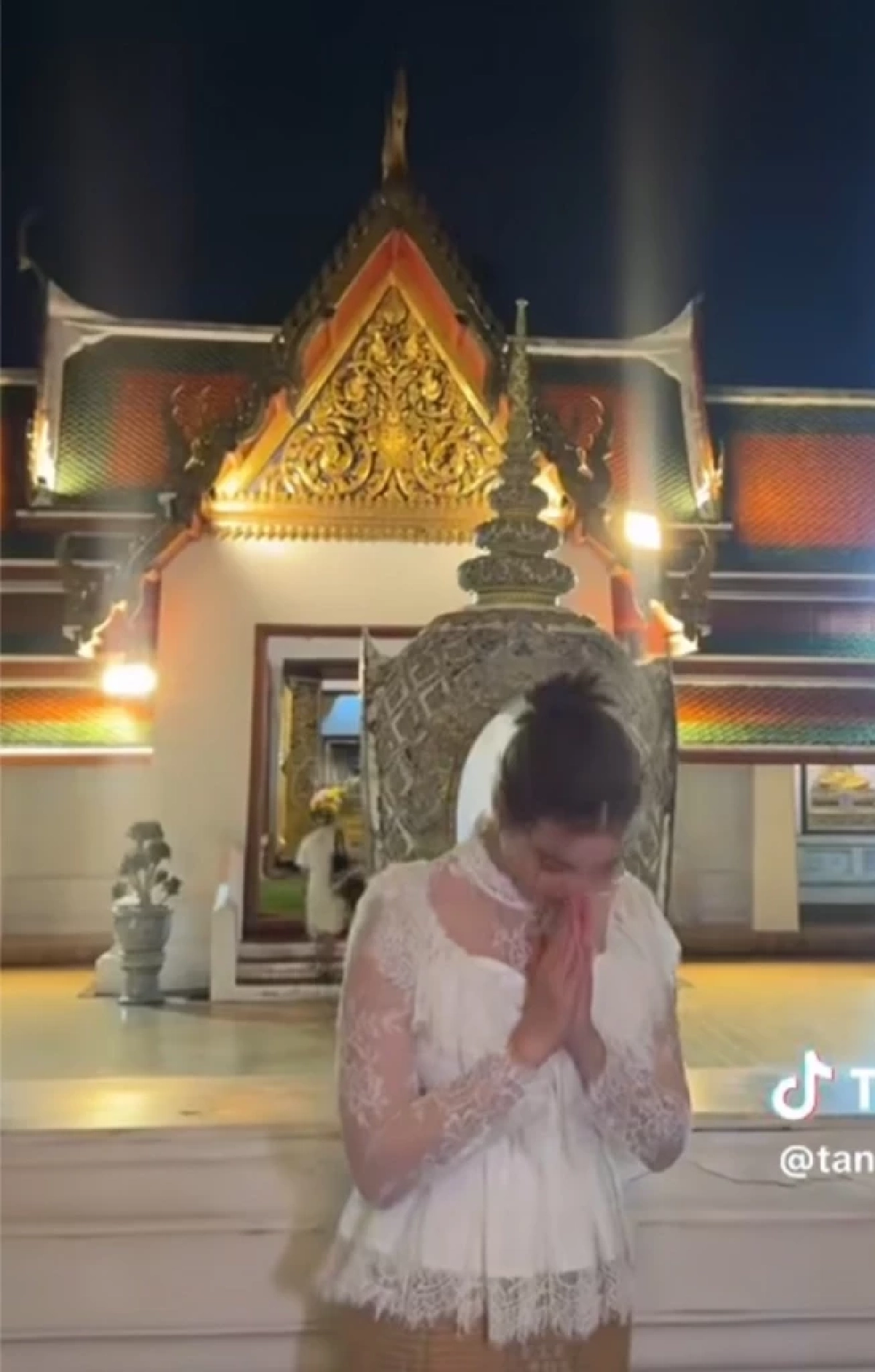ขนลุก “ธัญญ่า” สวดดาวนพเคราะห์ดับกาลี เกิดปรากฏการณ์สุดพีคระว่างทำพิธี