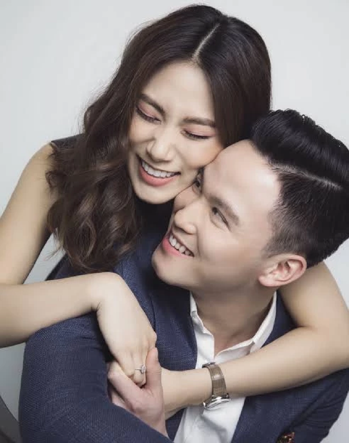 "เพลง ชนม์ทิดา" ร่วมเฟรม "เป๊ก เศรณี" แฟนคลับแห่ลุ้นถ่านไฟเก่าคุ