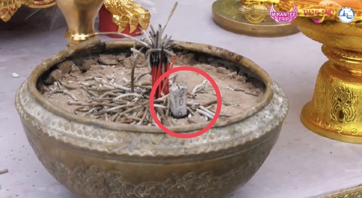 รวมเลขเด็ด "อิงฟ้า" รำถวายองค์ปู่พญานาคกลางสายฝน ขนลุก! ออกหวยลาว 2 รอบ