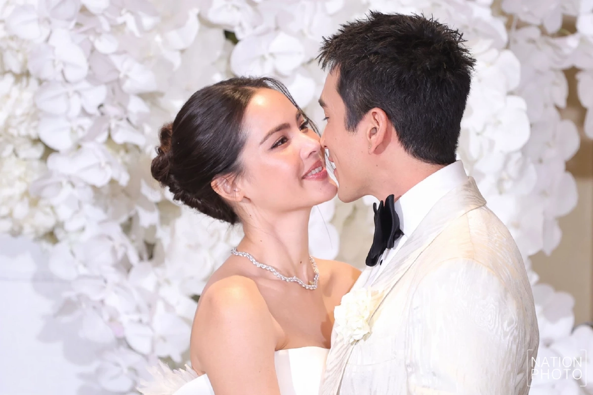 สุดชื่นมื่น ฉลองมงคลสมรส "ณเดชน์ - ญาญ่า" สวยหล่อยิ่งกว่าเทพนิยาย