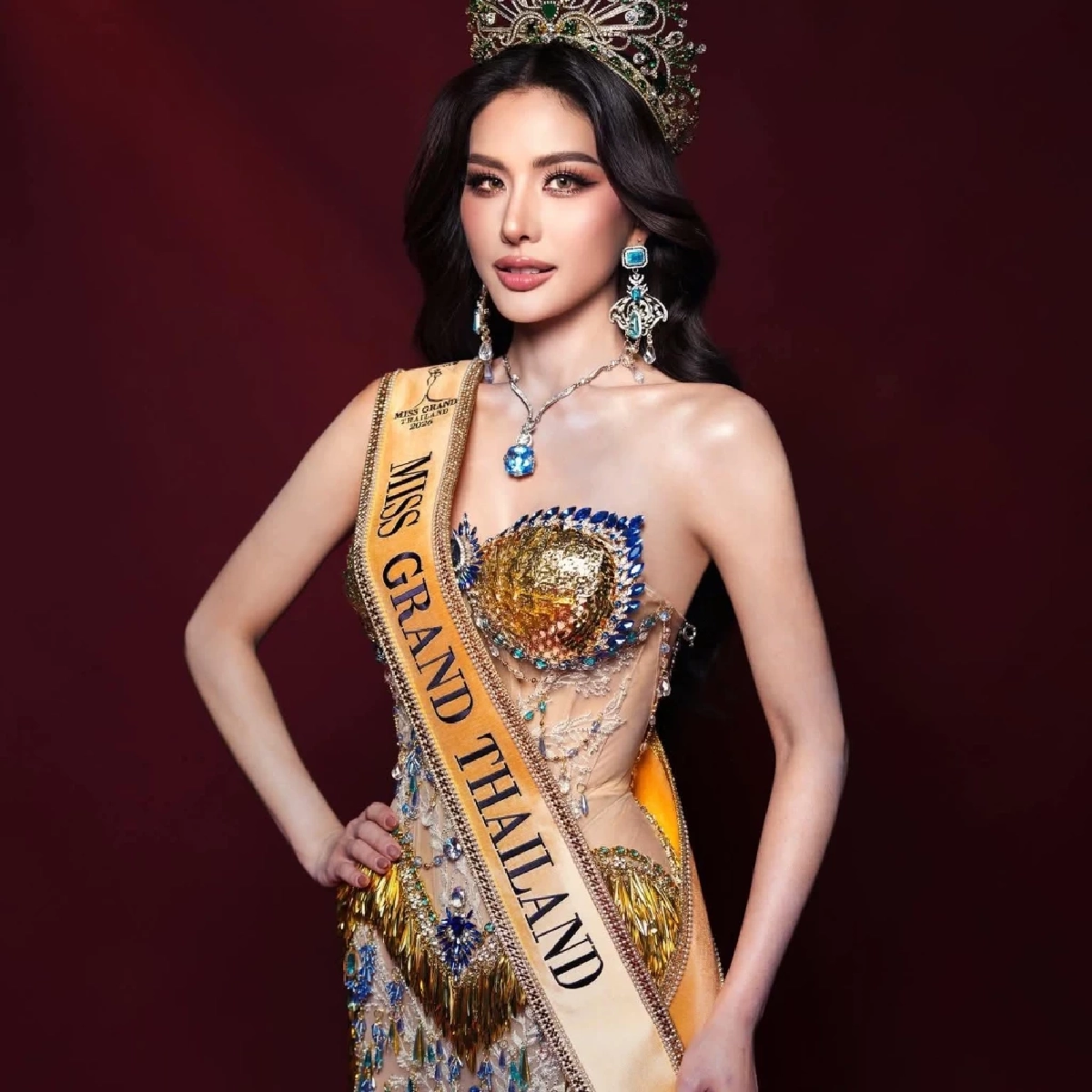 'หนิง ปัทมา' วูบหมดสติ หามส่ง รพ. ด่วน ต้นสังกัดสั่งเบรกงานกะทันหัน