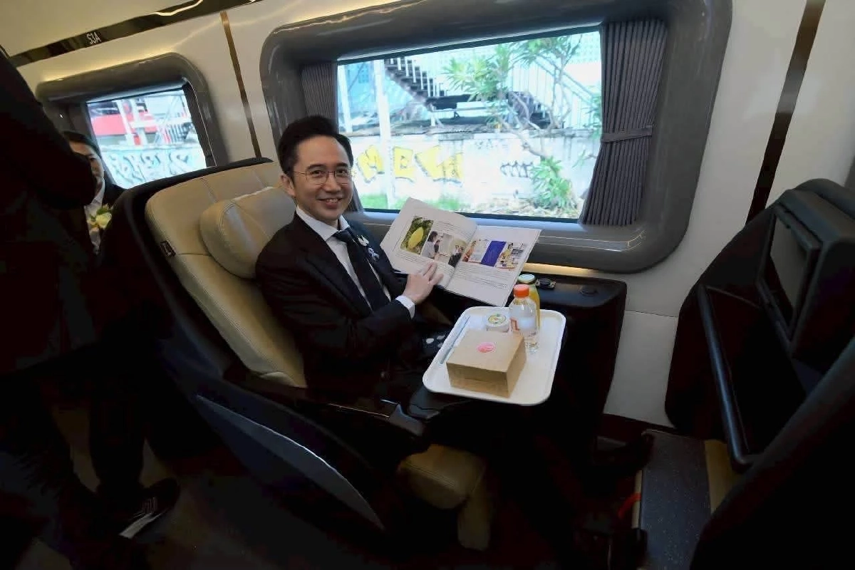 ยศชนัน เปิดตัว "รถไฟไทยทำ" เผย ต้นทุนต่ำกว่าการนำเข้าถึง 30%