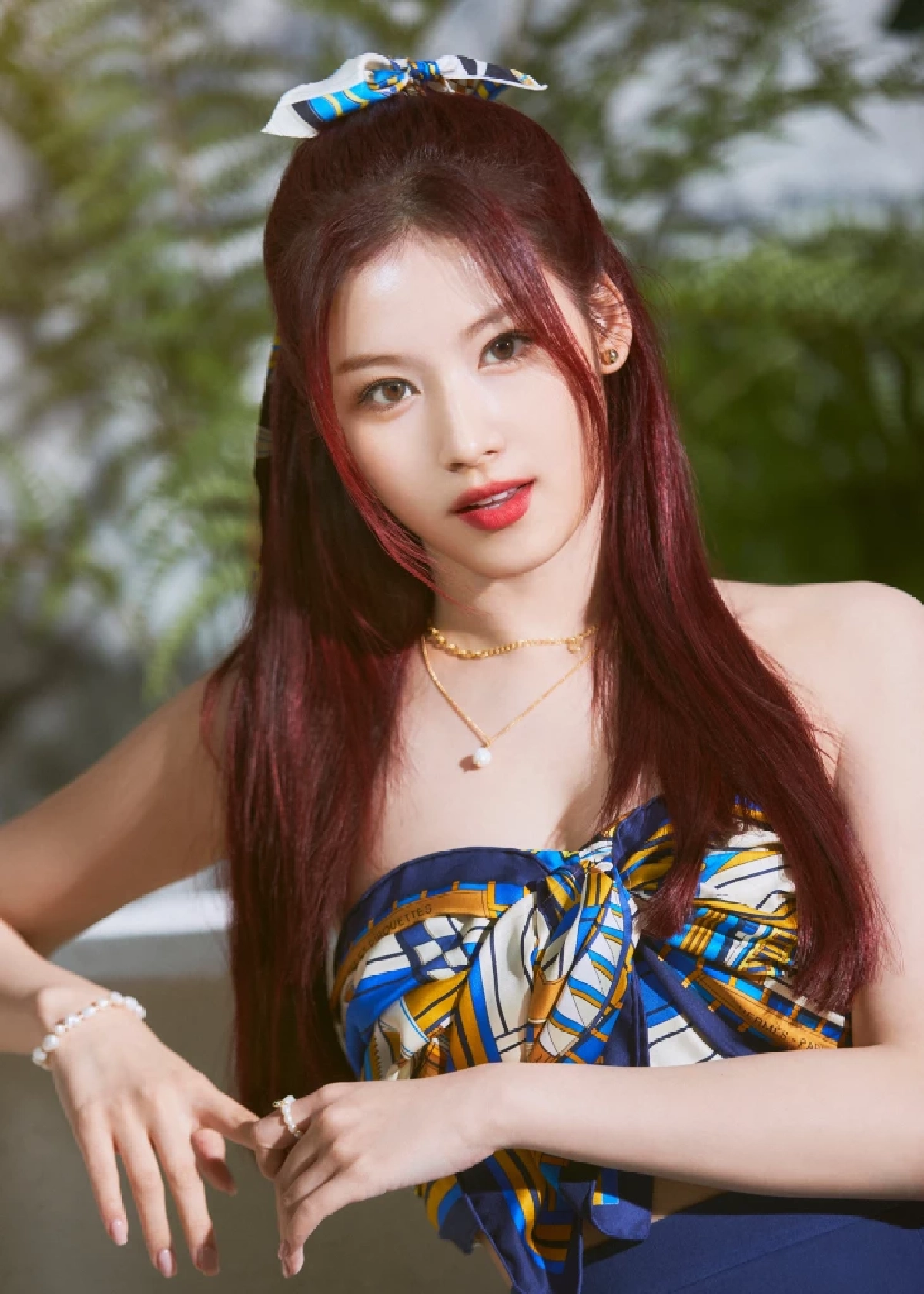 ตามไม่ทัน! "ซานะ TWICE"  นำเทรนด์แฟชั่นสุดล้ำ! เล็บเท้าสีเขียวสะดุดตา