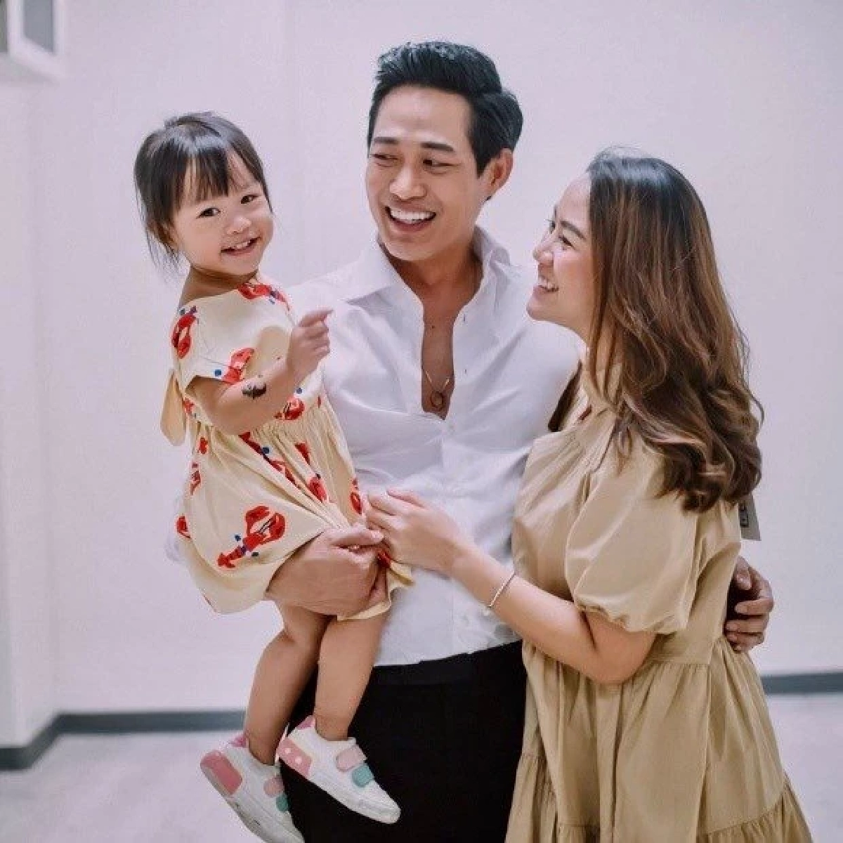 เปิดโหมดแด๊ดดี้ 'ตู่ ภพธร' สอนลูกไร้ทางลัดสู่ความสำเร็จ เผย 3 คีย์เวิร์ดสร้างวินัย